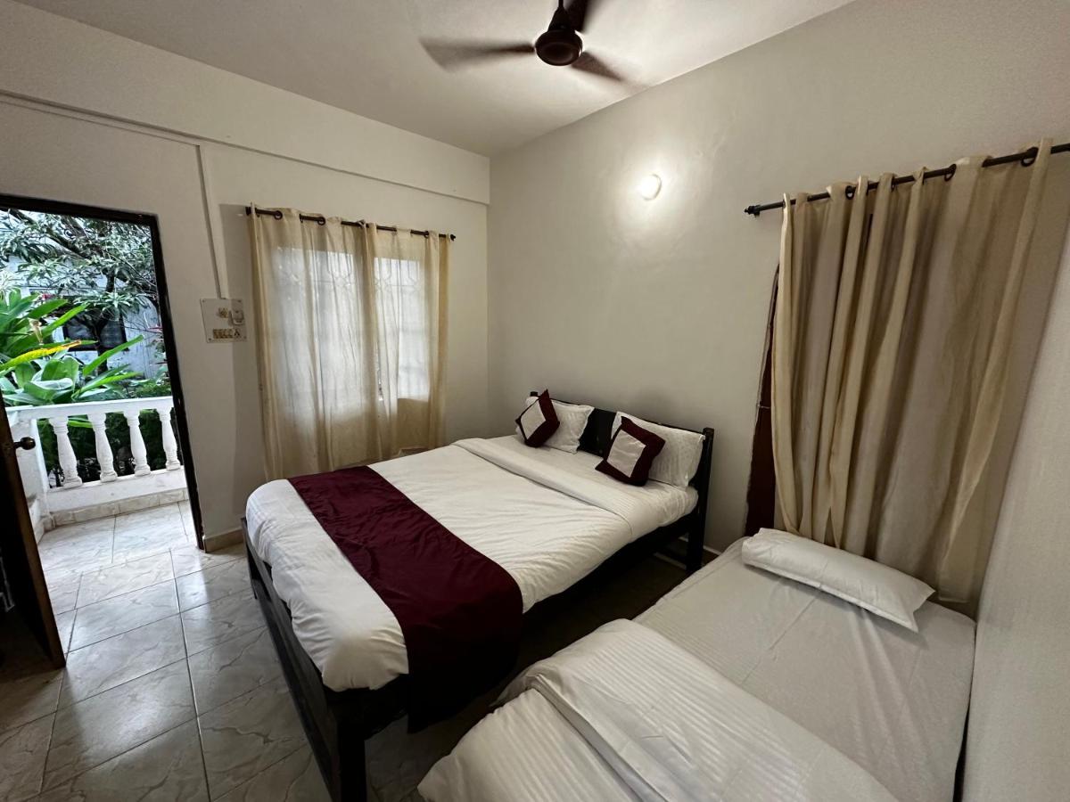Sunshine Vagator Hotel Luaran gambar